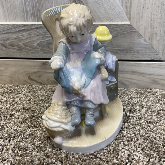 Lisi Martin Dolfi ITALY Girl Playing Doll China Figurine Pictura Graphics 151 - Picture 8 of 15